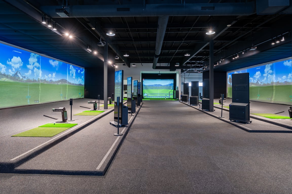 Indoor Simulator Bay at My Swing Studio
